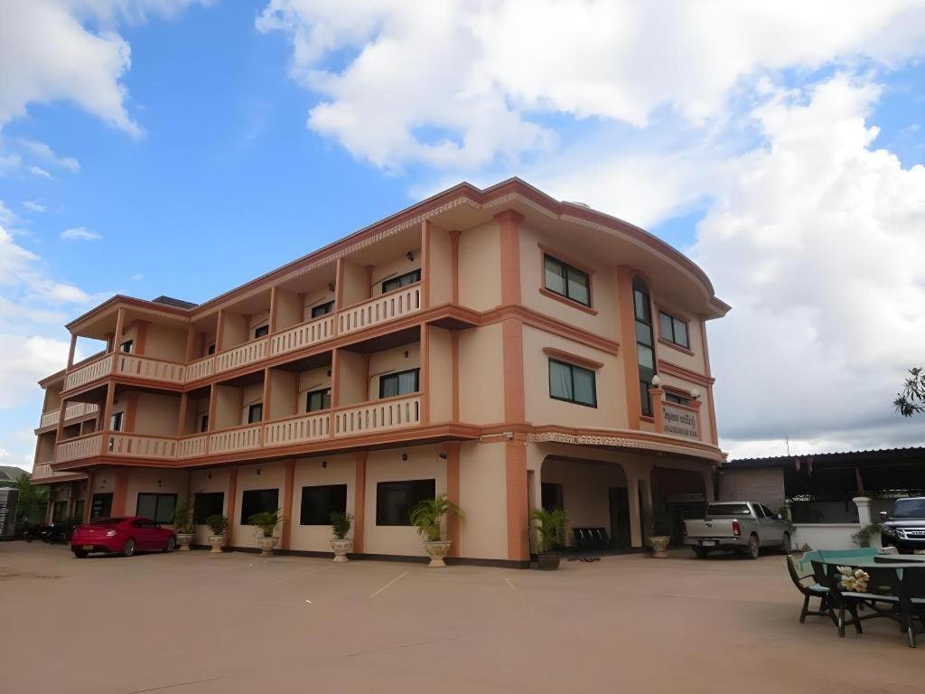 Chaleunehoung Hotel Vientiane Extérieur photo
