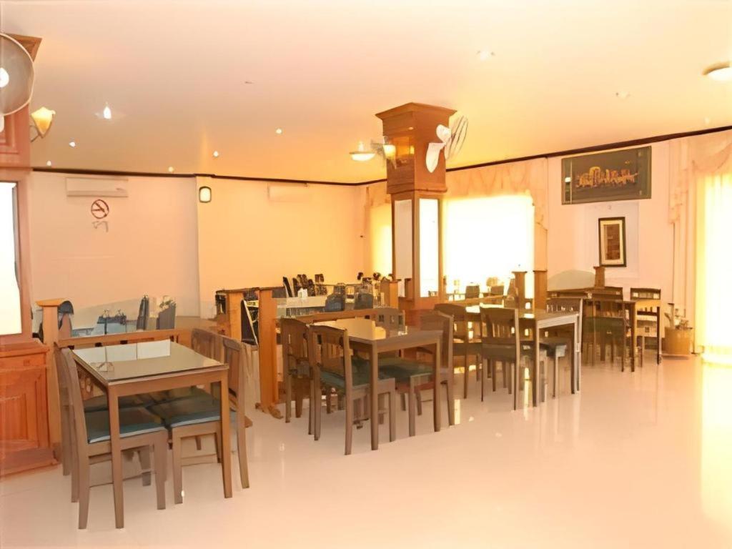 Chaleunehoung Hotel Vientiane Extérieur photo