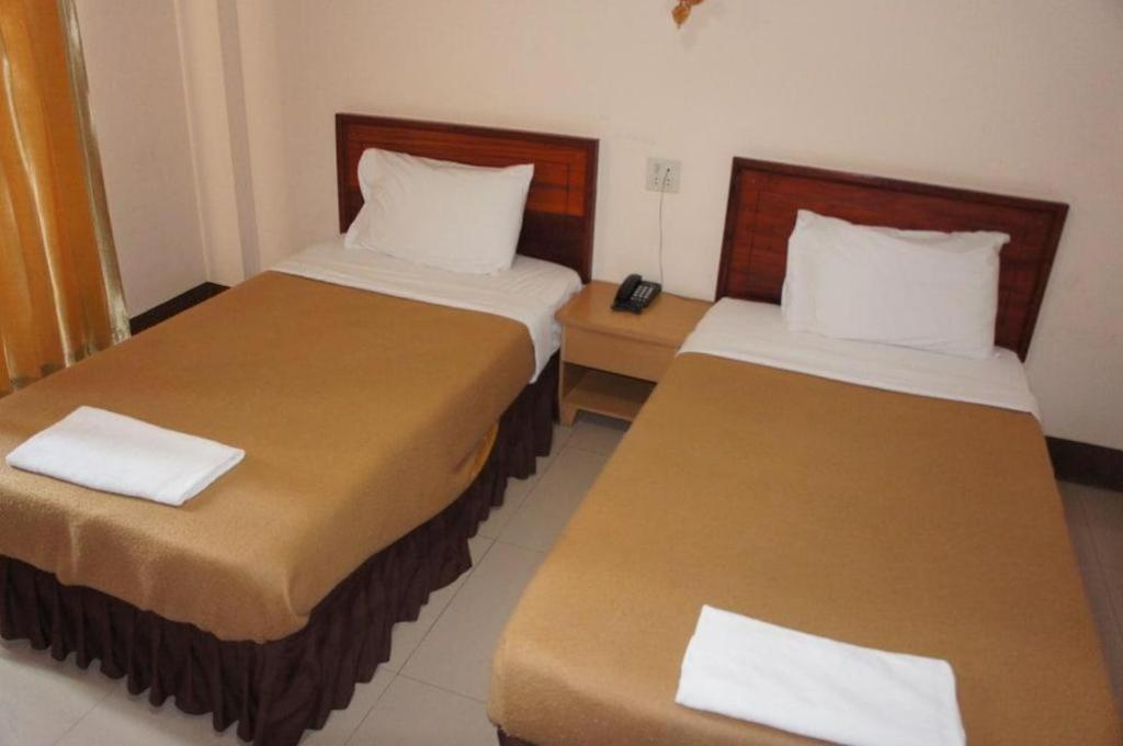 Chaleunehoung Hotel Vientiane Extérieur photo