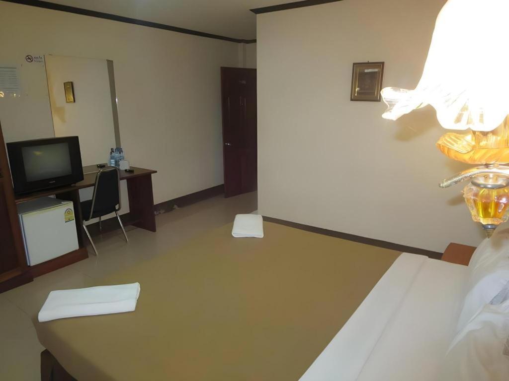 Chaleunehoung Hotel Vientiane Extérieur photo