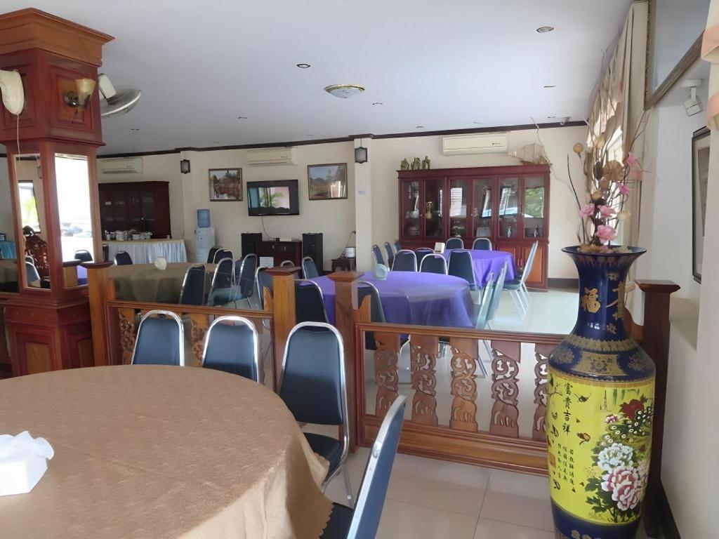 Chaleunehoung Hotel Vientiane Extérieur photo