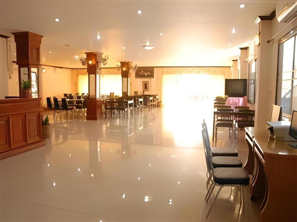 Chaleunehoung Hotel Vientiane Extérieur photo