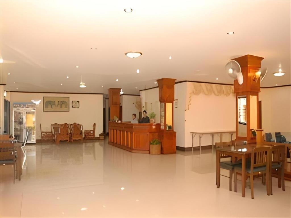 Chaleunehoung Hotel Vientiane Extérieur photo